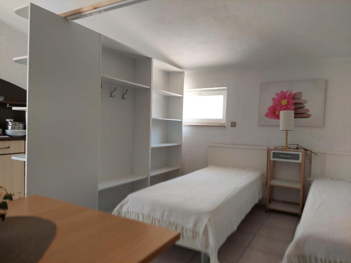 شقة House Bilic Baška Voda المظهر الخارجي الصورة
