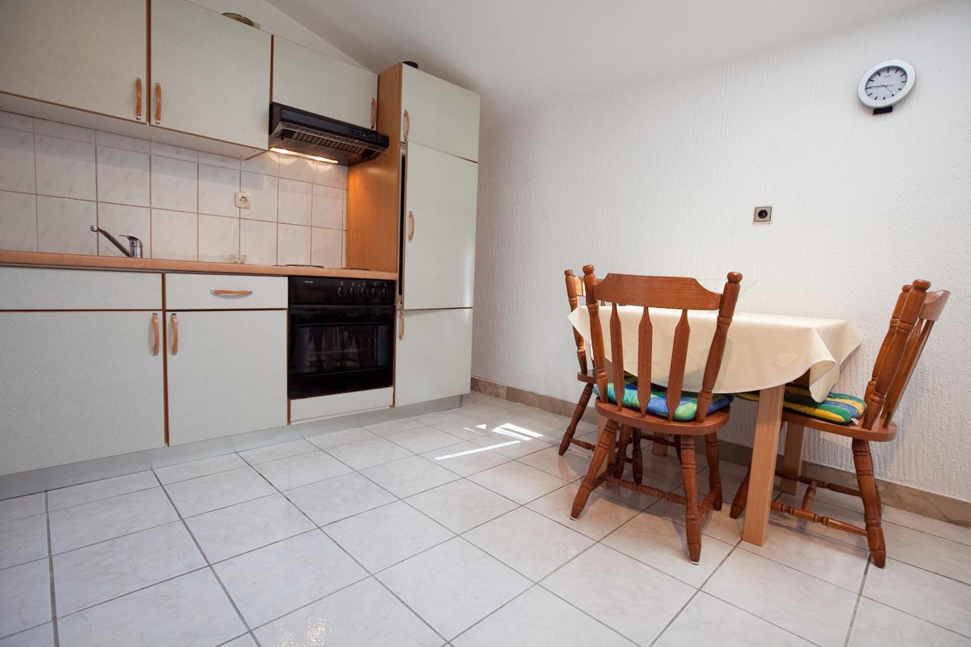 شقة House Bilic Baška Voda المظهر الخارجي الصورة